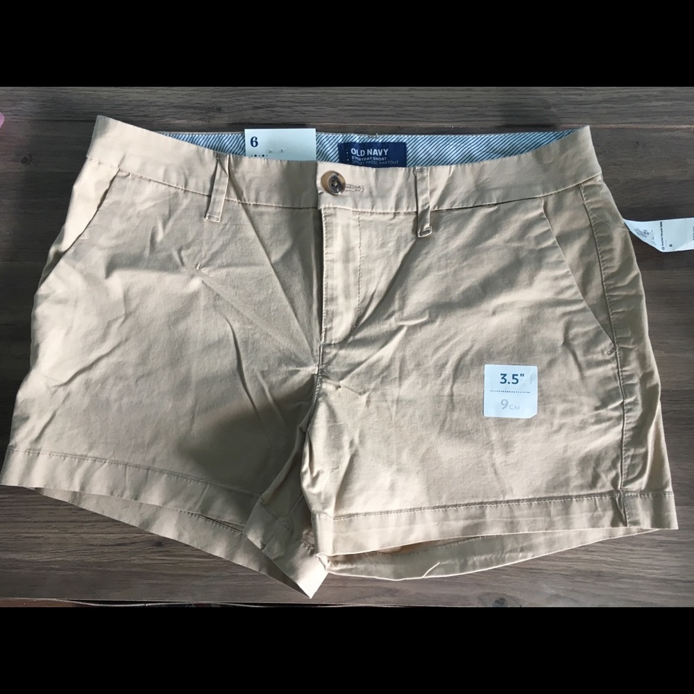 NWT Old Navy Everyday Short
